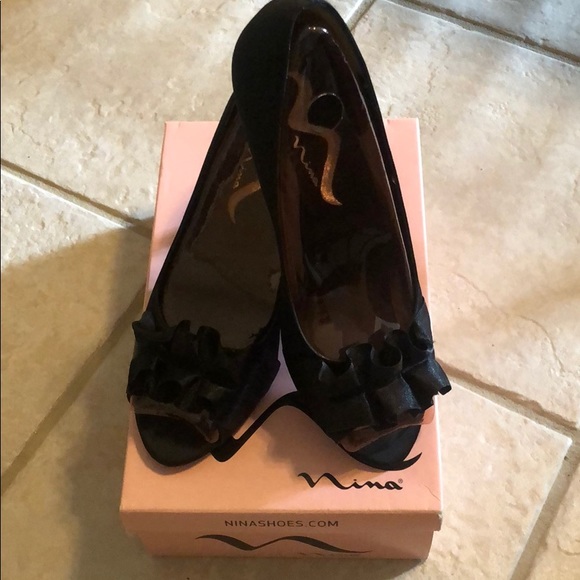 Nina black heels - Picture 2 of 2